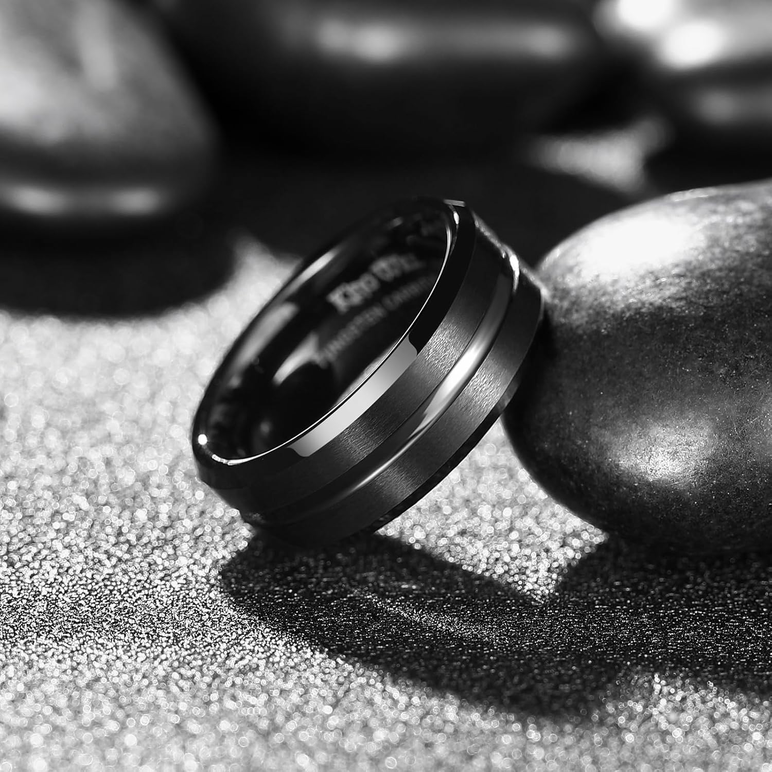 Tungsten Carbide Wedding Bands: The Scratch-Resistance vs. Brittleness Trade-Off, Explained